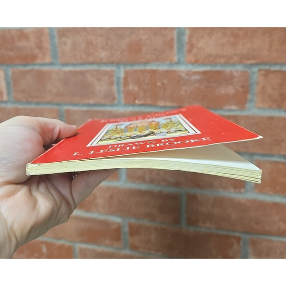 Vintage Johnny Crow's Garden Drawn by L. Leslie Brooke Paperback Children's Book - Picture 3 of 5